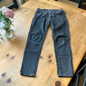 Women’s Levi’s 711 Skinny Jeans in Faded Black